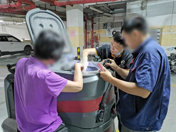 揚子工業(yè) 揚子工業(yè)