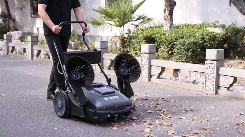 選擇揚子掃地機,專業(yè)清潔設備! 選擇揚子掃地機,專業(yè)清潔設備!