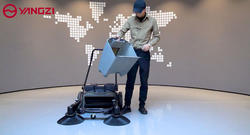 手動掃地機或電動吸塵器：我需要哪個