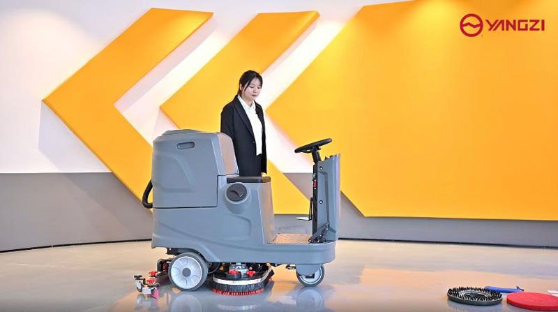 電動洗地機(jī)的普及給我們帶來了哪些好處 電動洗地機(jī)的普及給我們帶來了哪些好處