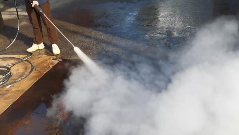 高壓清洗機(jī)是您擁有的最有效的節(jié)水設(shè)備! 高壓清洗機(jī)是您擁有的最有效的節(jié)水設(shè)備!