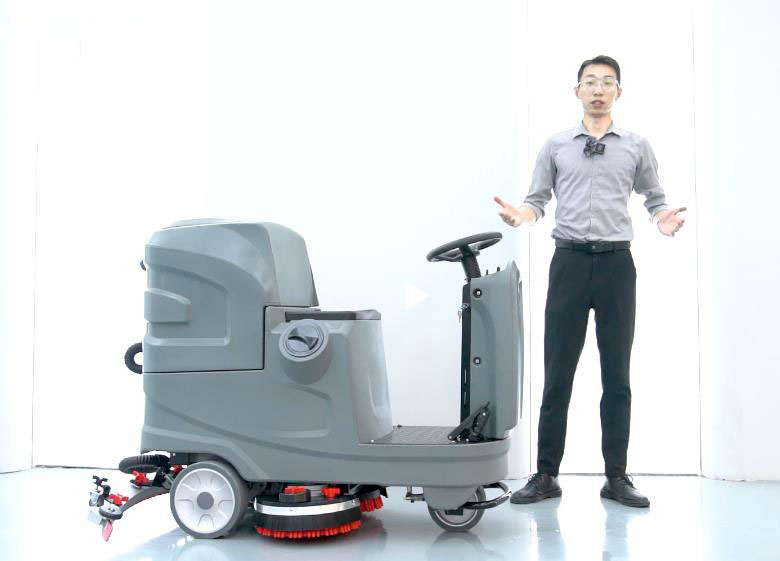 你能用電動(dòng)洗地機(jī)清洗什么 你能用電動(dòng)洗地機(jī)清洗什么