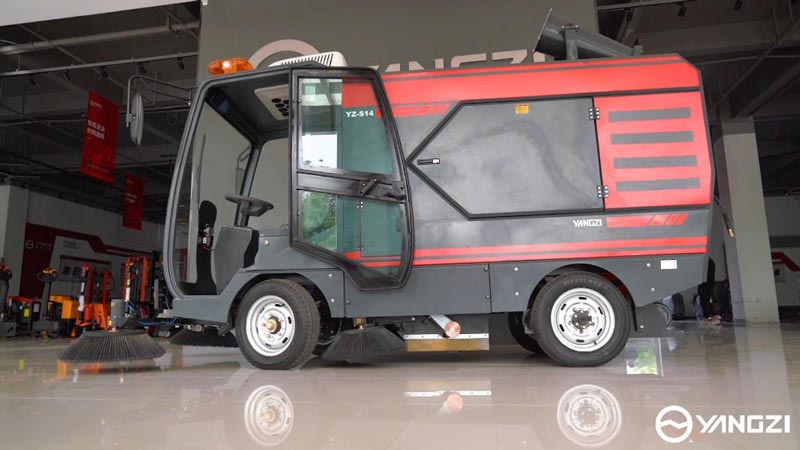 環(huán)衛(wèi)道路清掃車一般是如何進(jìn)行工作的 環(huán)衛(wèi)道路清掃車一般是如何進(jìn)行工作的