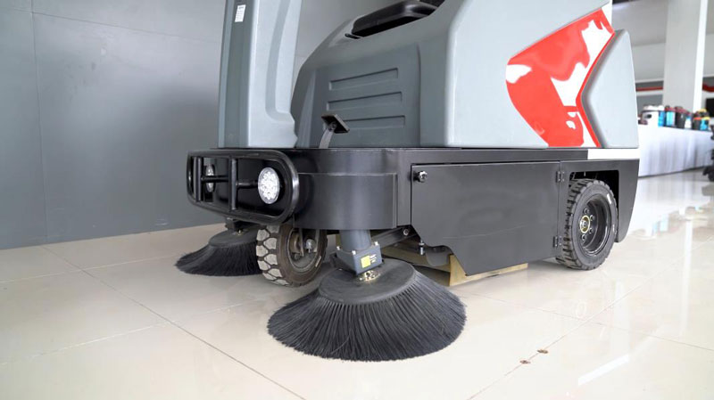 多功能電動掃地車價格合理嗎？值得嗎？